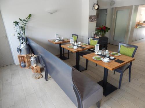 Étterem, Hotel garni Am Brunnenplatz in Gerolstein városközpont