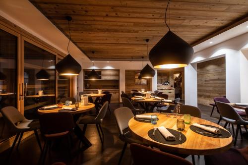 Monaco Sport Hotel - image 6