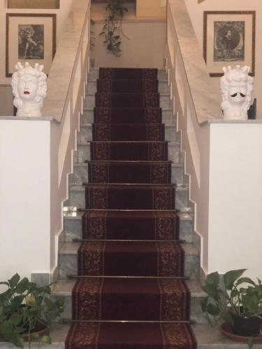 Al Piazza Marina Palace - image 5