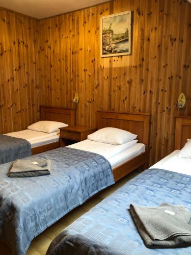 Viesu nams Vālodzes Room Type - Triple Room with Shared Bathroom Viesu nams Vālodzes Room Type - Triple Room with Shared Bathroom