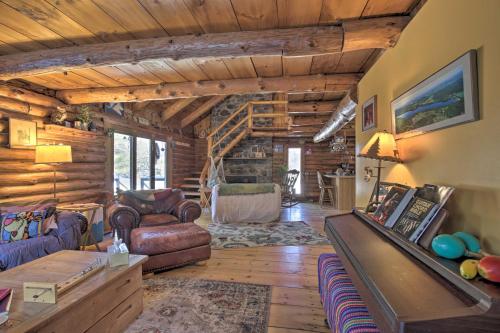Cabin Private Hot Tub Walk to Pats Peak Ski Area - main image