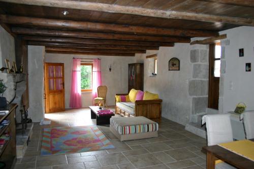 Le gîte des dix portes gîte à louer Saint-Yvoine