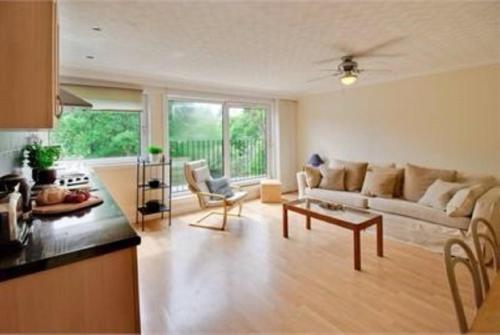 Edin Morningside Apt, Murrayfield, Edinburgh and the Lothians