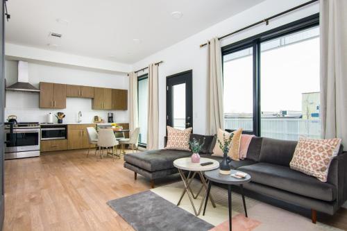 Illume - Sophisticated New Community - Pool & Gym condo - image 6