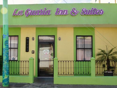 Entrance, Hotel La Guaria Inn & Suites in Alajuela