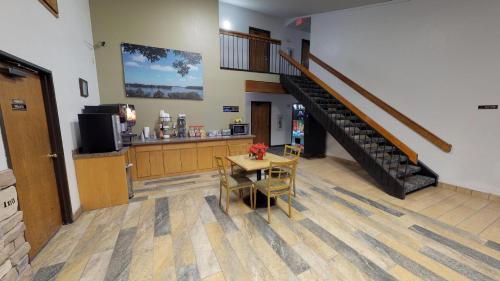 Waconia Inn and Suites