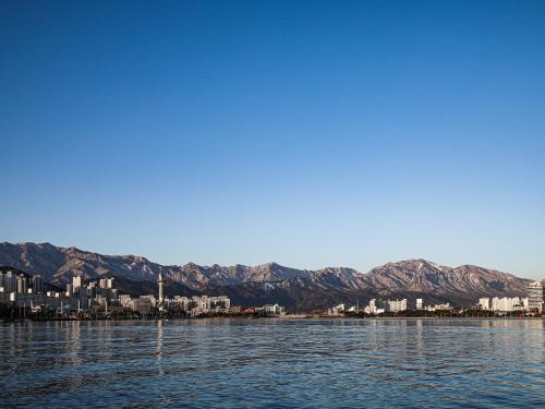 World State Hotel Sokcho                                                                         near Sokcho Jungang Market