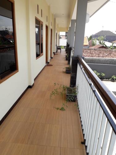 ระเบียง/ชานเรือน, iLOMBA in โปรโบลิงโก้