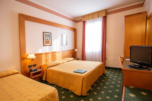 Hotel Estense - image 2