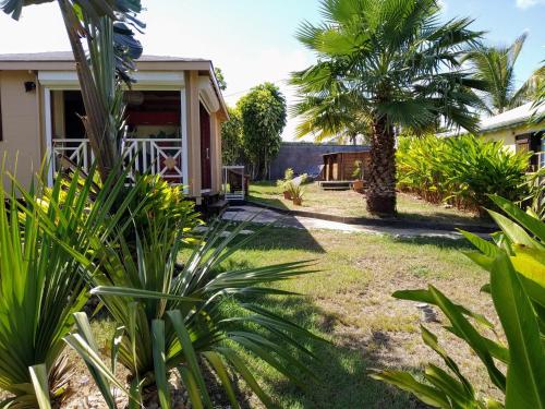 Pemandangan luar, Villa & Bungalow Fleur de Coco in Sainte Anne