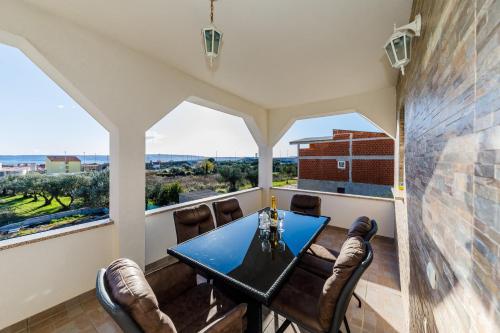 Balkons/terase, VILLA LaMARIN in Kastela