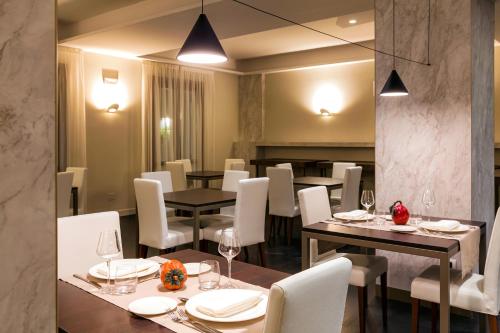 Seawater Hotel - main image