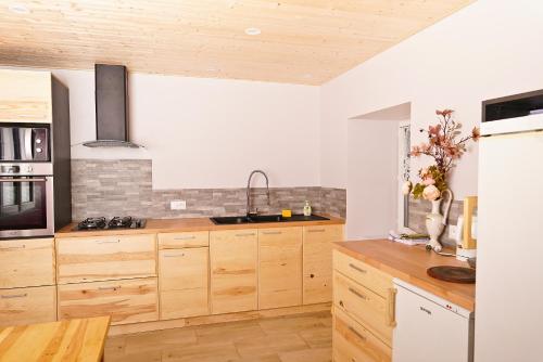 Konyha, Le Mazel in Saint-Agreve