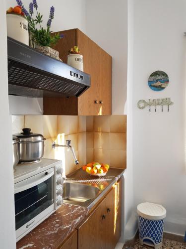 Blue Sky Apartments & Rooms in 시로피가도