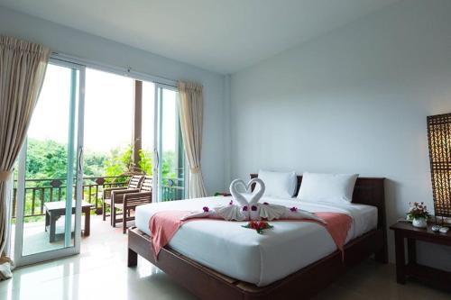 Nakakiri Resort and Spa in Thong Pha Phum