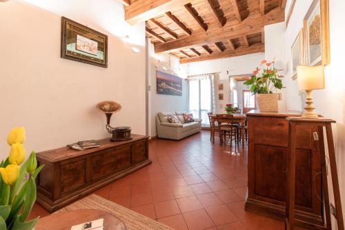 Apartment with Terrace image 5