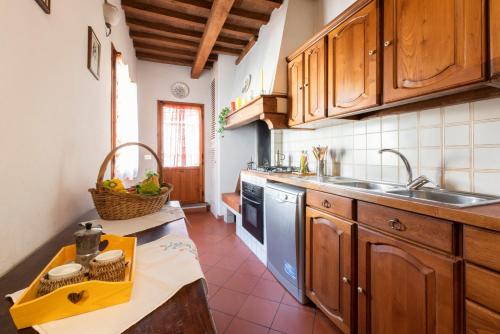 Apartment with Terrace image 3