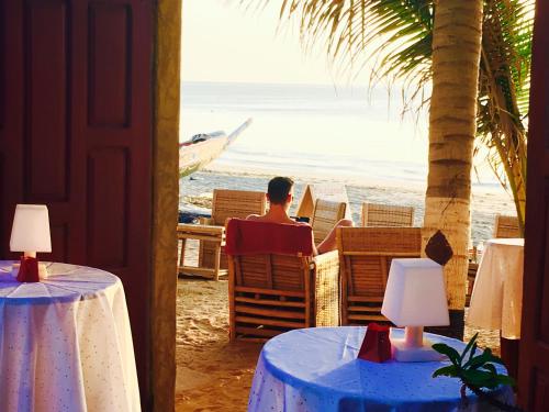 strand, Maison Couleur Passion in Nianing