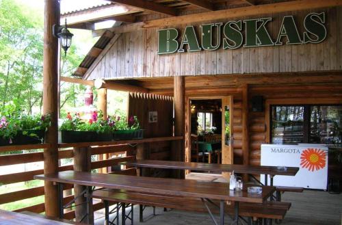 Bejárat, Tera in Saulkrasti
