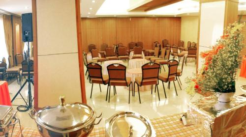 Hotel Deepa Comforts — Photo 4