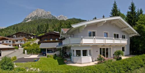 Entree, Landhaus Montana in Ellmau