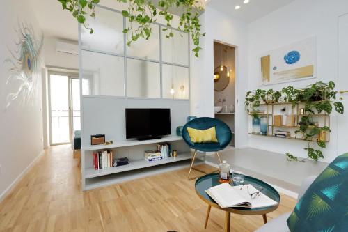 RENOVATED AND COZY FLAT, Рим (фото 7)