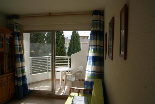 Apartamento, al lado del mar
