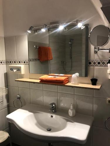 HOTEL PÜNJER in Witzhave, Deutschland