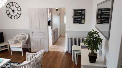 Jolie maison rénovée au coeur de Léchiagat gîte à louer Léchiagat