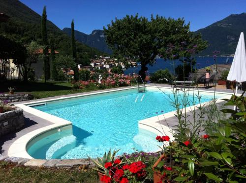 Double Room with Lake View