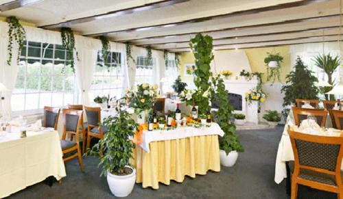 Restaurant, Hotel Fjordkroen in Tappernoje