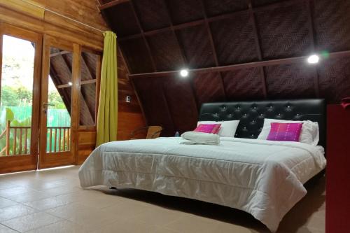 OYO 3025 Villa Alam Flores Labuan Bajo