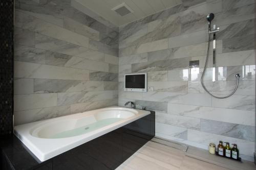 HOTEL GLANZ CASCATA