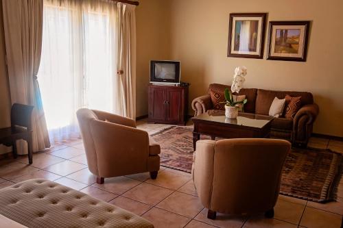 Double or twin room, garden view