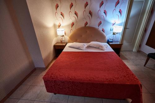 Exis Hotel - image 3