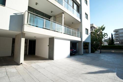 Glabur Stays - The Nicosia Elite - Exceptional Top Floor Apartment Nicosia City, Welcomes U!!!