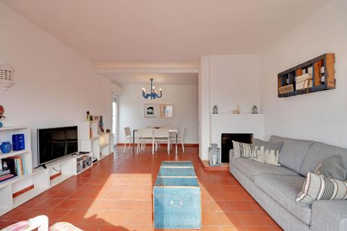 Albufeira Central by Homing