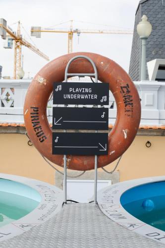 Zero Box Lodge Porto - image 10