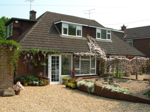 Abacus Bed and Breakfast, Blackwater, Hampshire