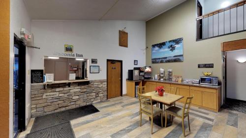Waconia Inn and Suites