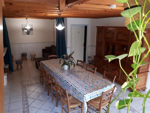 La Sénonaise (La Senonaise) in Saint-Germain-du-Bois