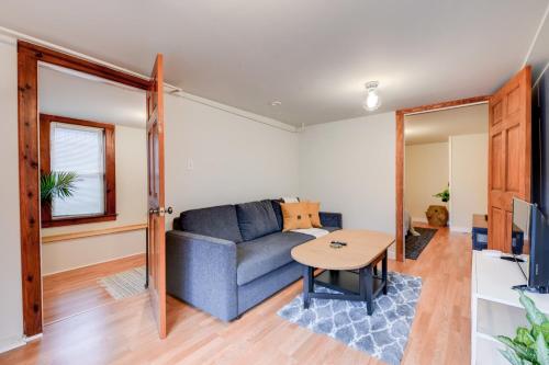 . Welcoming & Friendly 2BR APT in Central Oakland apts