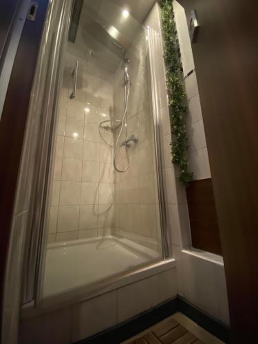 尊贵旅舍 尊贵旅舍