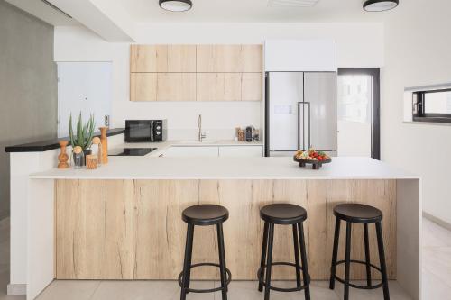 Two-Bedroom Apartment with Balcony image 8