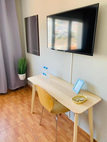 BYOR City Rooms 4