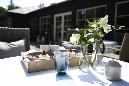 อาหารและเครื่องดื่ม, Hotel Skovpavillonen in เคอร์เทอมินเดอ