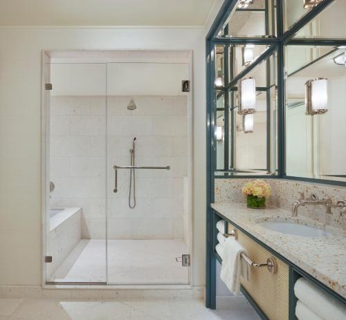 Four Seasons Resort Palm Beach - image 7