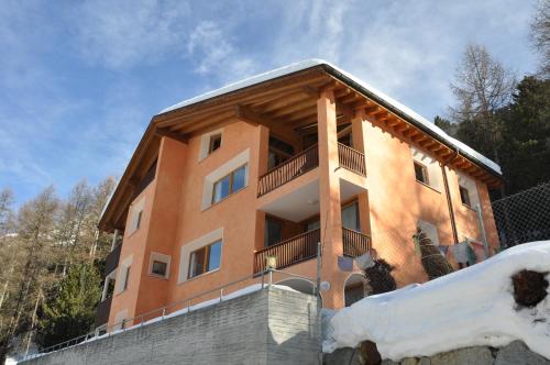 Chesa Chavriöl - Apartment - Pontresina