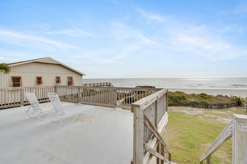 Cottage By The Sea - image 3