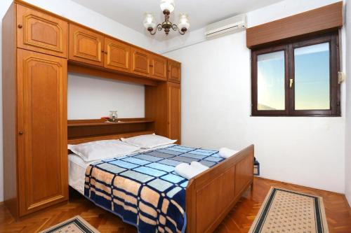 Apartments by the sea Podgora Makarska - 2614 - image 4